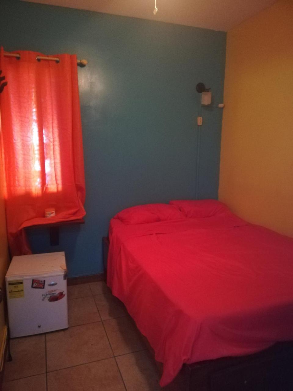 La Gruta Cliff'S Hostel מראה חיצוני תמונה